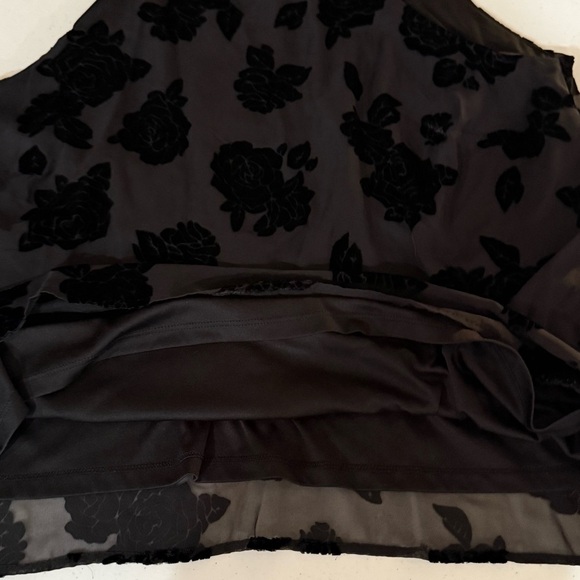 Torrid Velvet Burn Out Tank Black Floral Whimsigoth Romantic Women’s Sz 10 (00) - Picture 4 of 12
